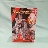 リボルブチェンジフィギュア|BANDAI