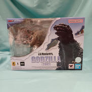 S.H.MONSTERARTS|BANDAI