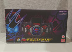 仮面ライダーリバイス|BANDAI