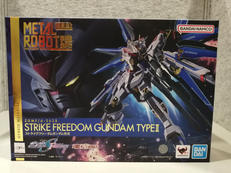 機動戦士ガンダムシードフリーダム|BANDAI