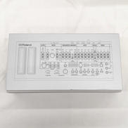 シンセサイザー|ROLAND