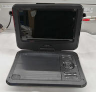 ポータブルDVDプレーヤー|QRIOM