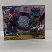 仮面ライダーリバイス|BANDAI