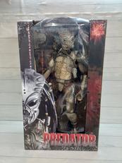 プレデター　フィギュア|NECA