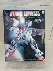 ストライクガンダム|BANDAI