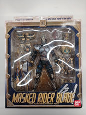 仮面ライダー剣|BANDAI