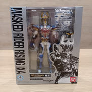 仮面ライダーライジングイクサ|BANDAI