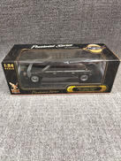1/24 2001 CADILLAC DEVILLE|YAT MING