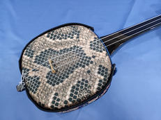 エレキ三線|米須三線店