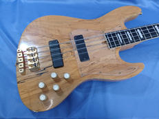 エレキベース|BACCHUS