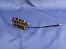 トレモロブリッジ|MUSICLILY