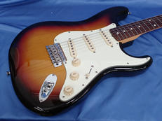 エレキギター|FENDER JAPAN