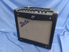 ギターアンプ|FENDER