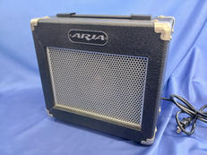 ベースアンプ|ARIA