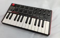 MIDIキーボード|AKAI