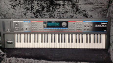 シンセサイザー|ROLAND