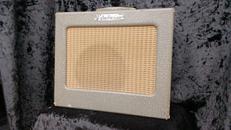 ギターアンプ|RICKENBACKER