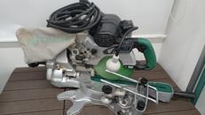 卓上スライドマルノコ|HITACHI