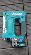 充電式タッカ|MAKITA