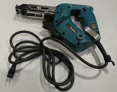 スクリュードライバ|MAKITA