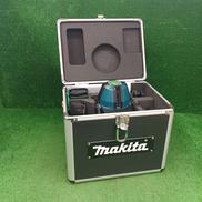 充電式レーザー墨出し器|MAKITA