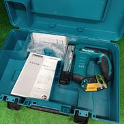 充電式タッカ|MAKITA