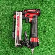 高圧エアタッカ|MAKITA