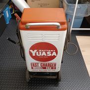 バッテリーチャージャー|YUASA