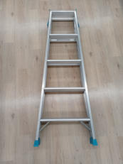 脚立|ピカコーポレーション