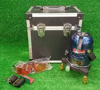 レーザー墨出し器|YAMASHIN