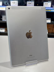IPAD 第6世代|APPLE/DOCOMO