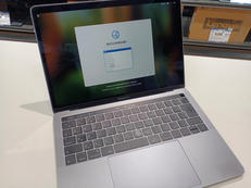 MACBOOK PRO|APPLE