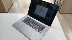 MACBOOK PRO|APPLE
