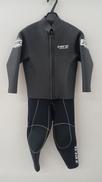 ウェットスーツ|ZERO WETSUITS