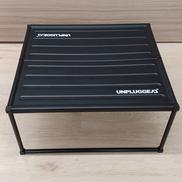 テーブル|UNPLUGGEA