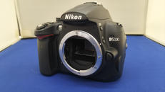 デジタル一眼レフ ダブルズームキット|NIKON