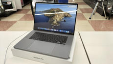 MACBOOK PRO|APPLE