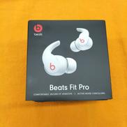 BTイヤホン|BEATS BY DR. DRE