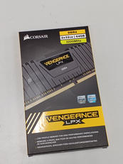 DDR4 デスクトップメモリ|COLSAIR