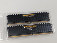 DDR4デスクトップメモリ|CORSAIR