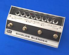 ファズ|FENDER