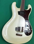 ベース|MOSRITE