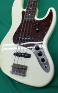 ベース|SQUIER