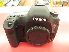 デジタル一眼レフ|CANON