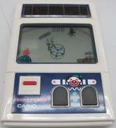 CASIO 液晶レトロゲーム　FUNKY PIERROT|CASIO