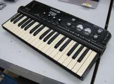 MIDIコントローラー|LINE6