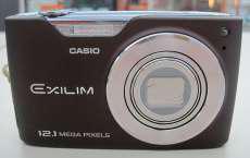 デジタルカメラ|CASIO