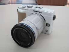 OLYMPUS ミラーレス一眼|OLYMPUS