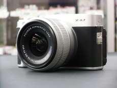 X-A7　レンズキット|FUJIFILM