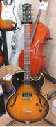 GIBSON ES-135|GIBSON